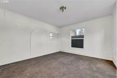 168 N Cleveland St, Eugene, OR 97402 - Photo 17