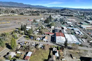 168 N Cleveland St, Eugene, OR 97402 - Photo 31