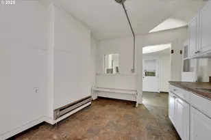 168 N Cleveland St, Eugene, OR 97402 - Photo 9