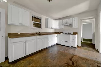 168 N Cleveland St, Eugene, OR 97402 - Photo 11