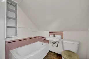 168 N Cleveland St, Eugene, OR 97402 - Photo 25