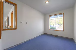 32 Marion Ln, Eugene, OR 97404 - Photo 7