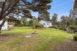 1610 NE 13th St, Lincoln City, OR 97367 - Photo 35