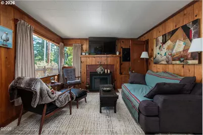 1822 SE 2nd St, Lincoln City, OR 97367 - Photo 9