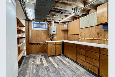 960 NE 108th Ave, Portland, OR 97220 - Photo 23