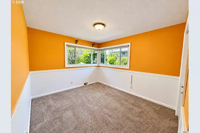 960 NE 108th Ave, Portland, OR 97220 - Photo 17