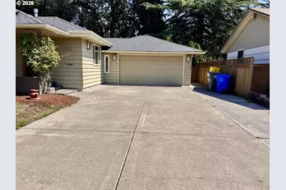 960 NE 108th Ave, Portland, OR 97220 - Photo 3