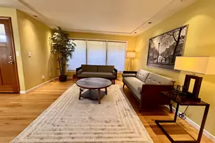 960 NE 108th Ave, Portland, OR 97220 - Photo 5