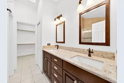 6135 SE Hacienda St, Hillsboro, OR 97123 - Photo 29