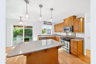 6135 SE Hacienda St, Hillsboro, OR 97123 - Photo 13