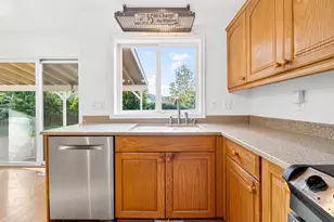 6135 SE Hacienda St, Hillsboro, OR 97123 - Photo 15