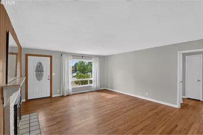 730 E Clarendon St, Gladstone, OR 97027 - Photo 5