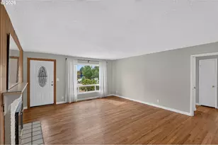 730 E Clarendon St, Gladstone, OR 97027 - Photo 5