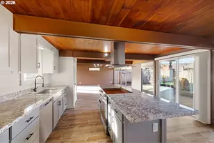 3025 Bailey Ln, Eugene, OR 97401 - Photo 5