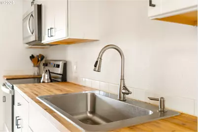 4225 NE 82nd Ave, Portland, OR 97220 - Photo 11