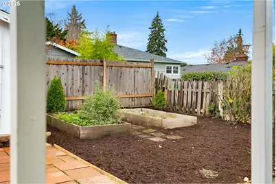 4225 NE 82nd Ave, Portland, OR 97220 - Photo 25