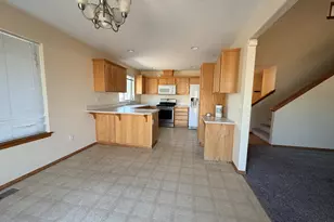 187 NE 11th Pl, Hermiston, OR 97838 - Photo 9