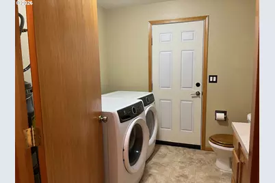 1150 Hemlock St E #17, Florence, OR 97439 - Photo 9