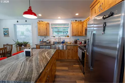 233 S 15th St, Philomath, OR 97370 - Photo 25
