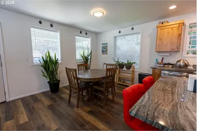 233 S 15th St, Philomath, OR 97370 - Photo 15