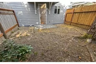 1150 Hemlock St, Florence, OR 97439 - Photo 11