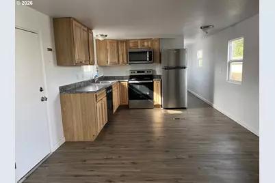 1413 Hawthorne Ave, Reedsport, OR 97467 - Photo 3