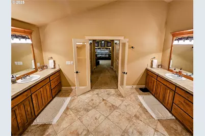 12925 SW Bell Rd, Sherwood, OR 97140 - Photo 15