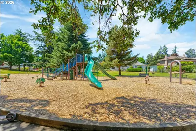 19700 Derby St, West Linn, OR 97068 - Photo 31