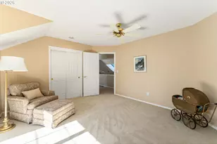19700 Derby St, West Linn, OR 97068 - Photo 17