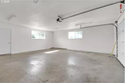 90774 Alvadore Rd, Junction City, OR 97448 - Photo 29