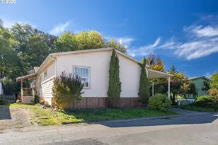 550 S State St, Sutherlin, OR 97479 - Photo 33