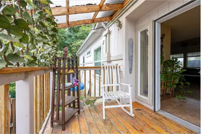 550 S State St #70, Sutherlin, OR 97479 - Photo 3
