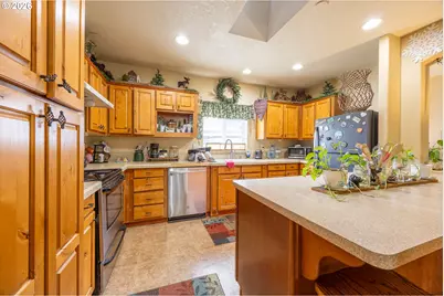 550 S State St #70, Sutherlin, OR 97479 - Photo 15