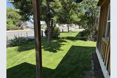 311 NW Bridge St, John Day, OR 97845 - Photo 3