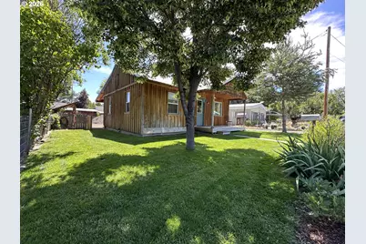311 NW Bridge St, John Day, OR 97845 - Photo 1