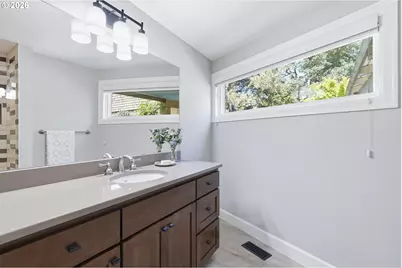 20122 NE Interlachen Ln, Fairview, OR 97024 - Photo 15
