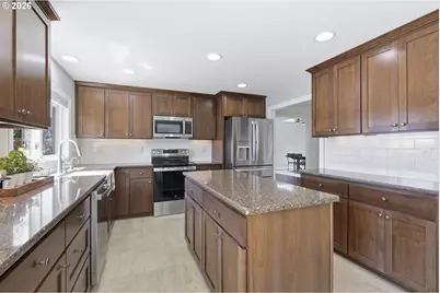 20122 NE Interlachen Ln, Fairview, OR 97024 - Photo 7