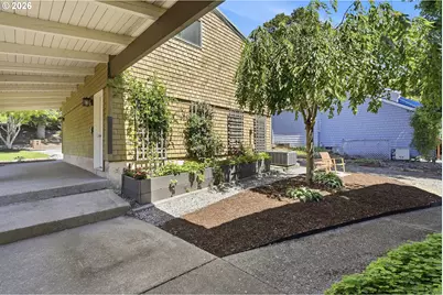 20122 NE Interlachen Ln, Fairview, OR 97024 - Photo 3