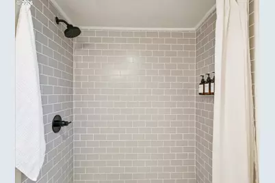 6404 N Detroit Ave, Portland, OR 97217 - Photo 31