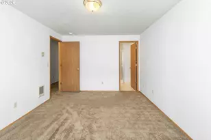 418 NE 160th Ave, Vancouver, WA 98684 - Photo 15