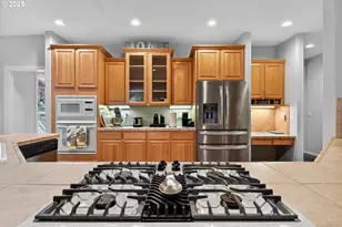 8674 SW 168th Ave, Beaverton, OR 97007 - Photo 9