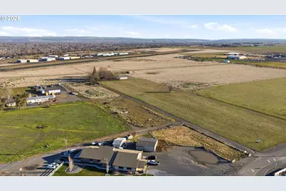 E Airport Rd, Hermiston, OR 97838 - Photo 3