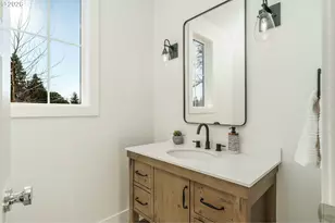 800 E 37th St, Vancouver, WA 98663 - Photo 21