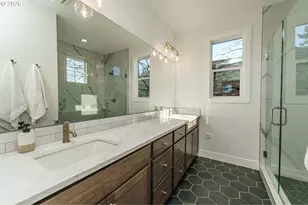 800 E 37th St, Vancouver, WA 98663 - Photo 29