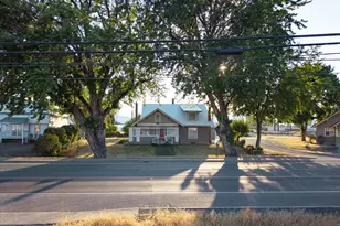 10208 N McAlister Rd, Island City, OR 97850 - Photo 7