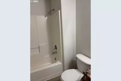 319 SE 162nd Ave #319, Portland, OR 97233 - Photo 13