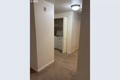 319 SE 162nd Ave #319, Portland, OR 97233 - Photo 11