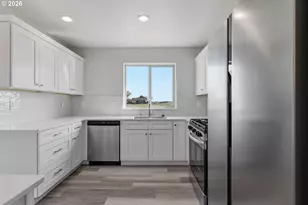 153 SW Eagle Dr, Boardman, OR 97818 - Photo 11