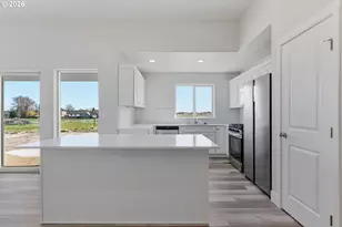 153 SW Eagle Dr, Boardman, OR 97818 - Photo 9