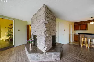 3457 Champlain Ct, Salem, OR 97304 - Photo 9